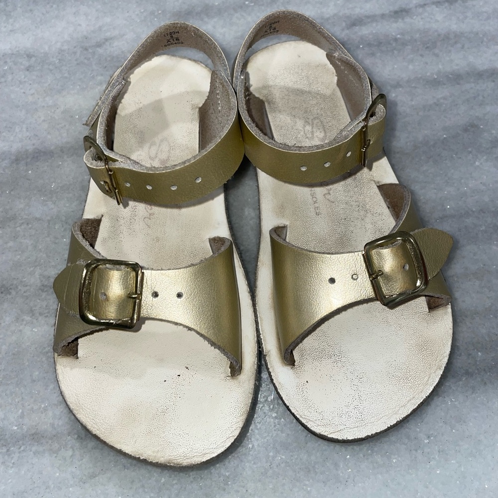 Sun-San Surfer Sandals Gold Size 8
